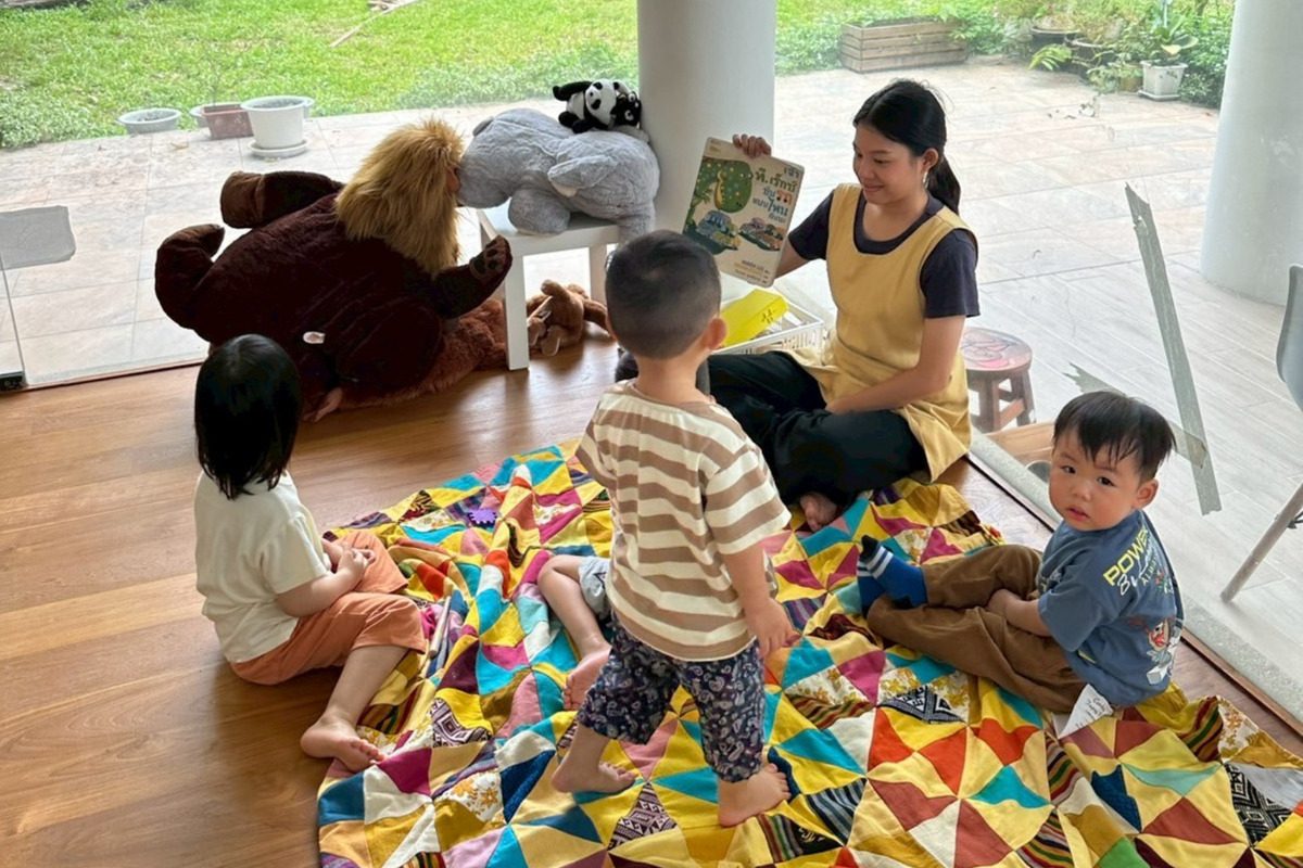 Storytelling and Play Storytelling and Play